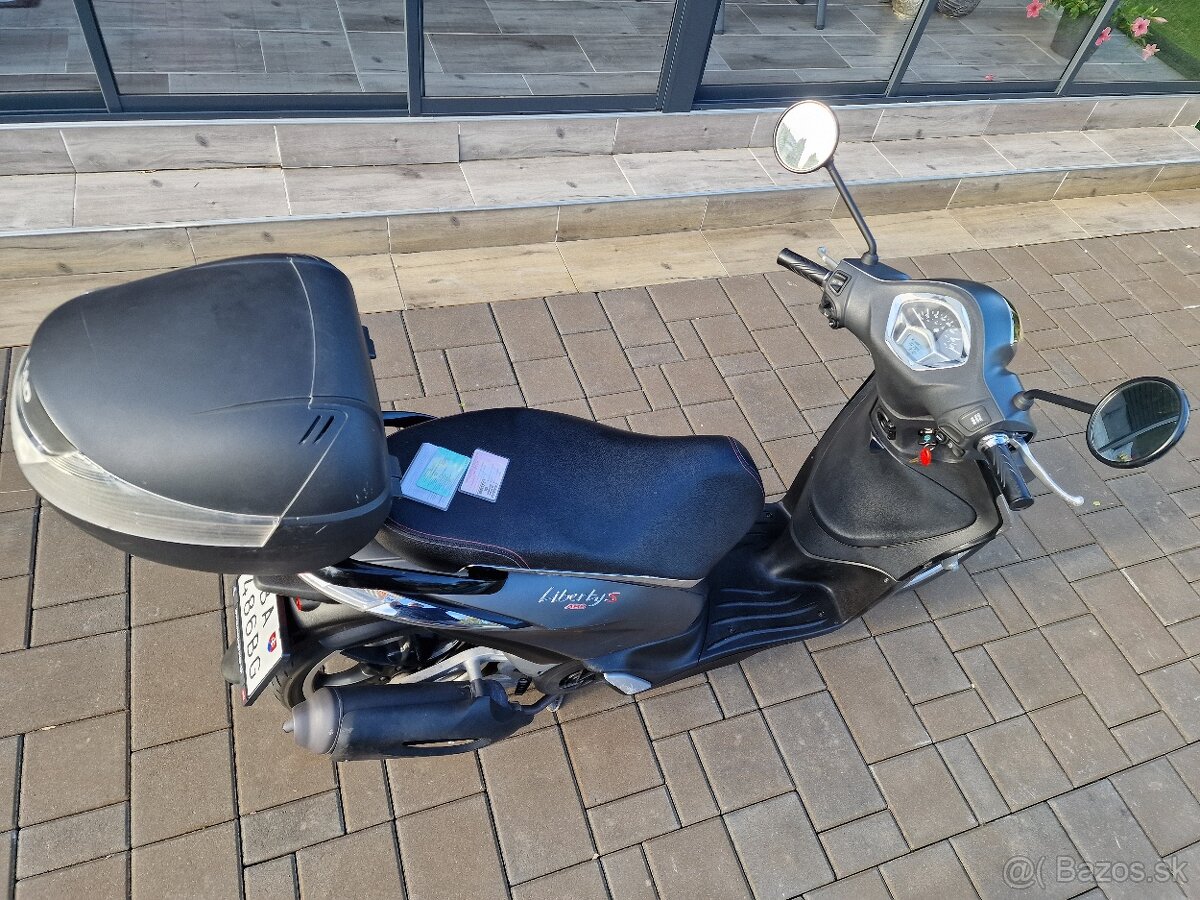 Piaggio Liberty S 125 IGET Sport 11k (benzín) "možný úver" - 17