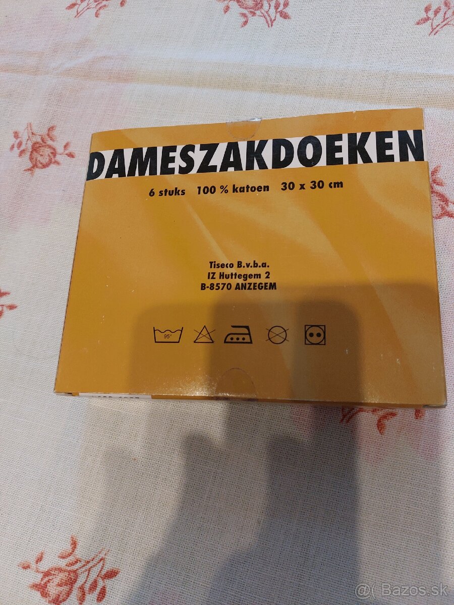 Porcelán mix a brús.sklo a knihy - 17