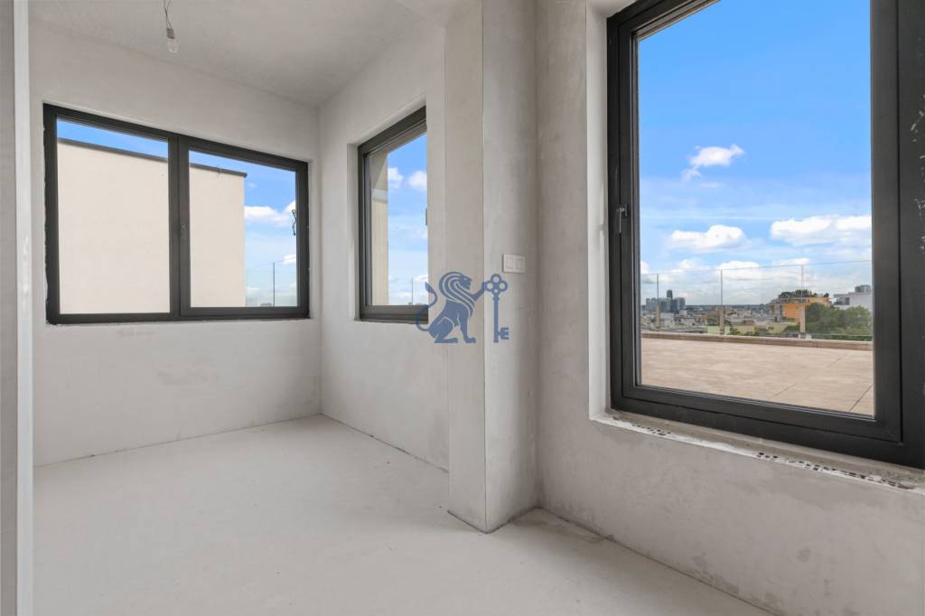 Nadštandardná 4- izbová terasová vila na Kolibe s krásnym vý - 17