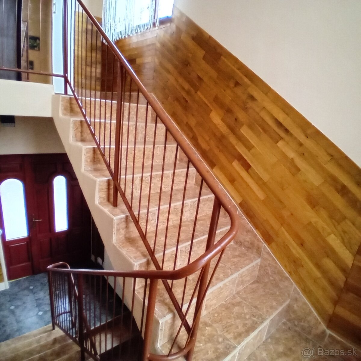 Dom Pohronský Ruskov-veľký, garáž, altánok, klíma NOVÁ CENA - 17