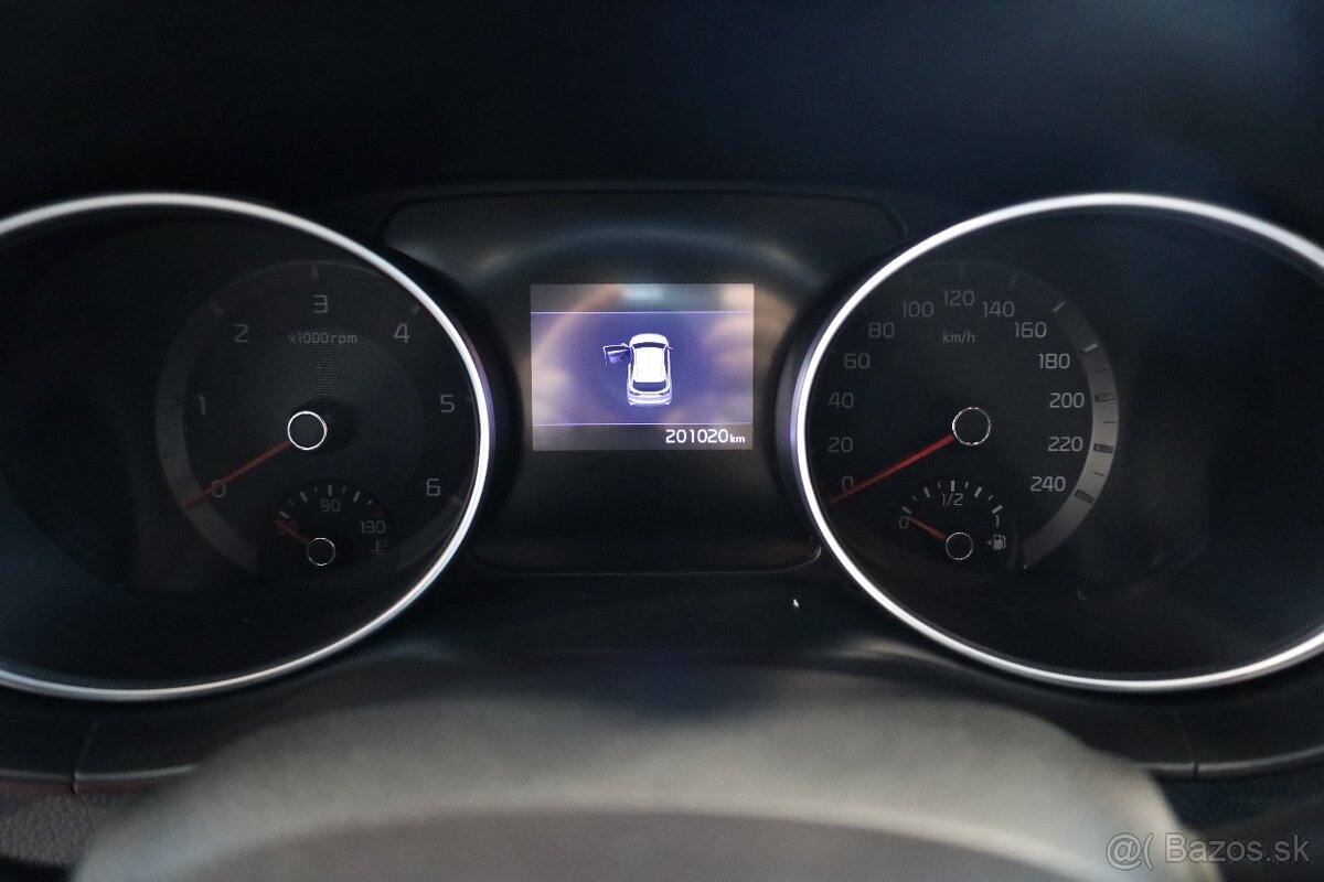 KIA CEED 1.6 Nafta 85 kW - 17