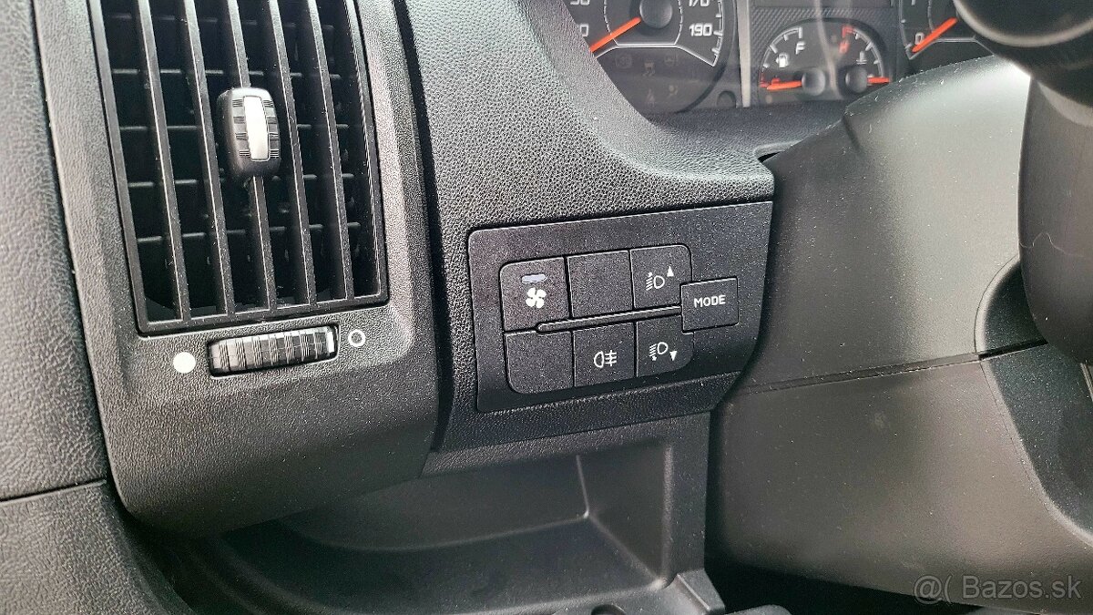 Citroën Jumper MINI BUS 2.2 HDi 110 33 L1H1 9.miestny - 17