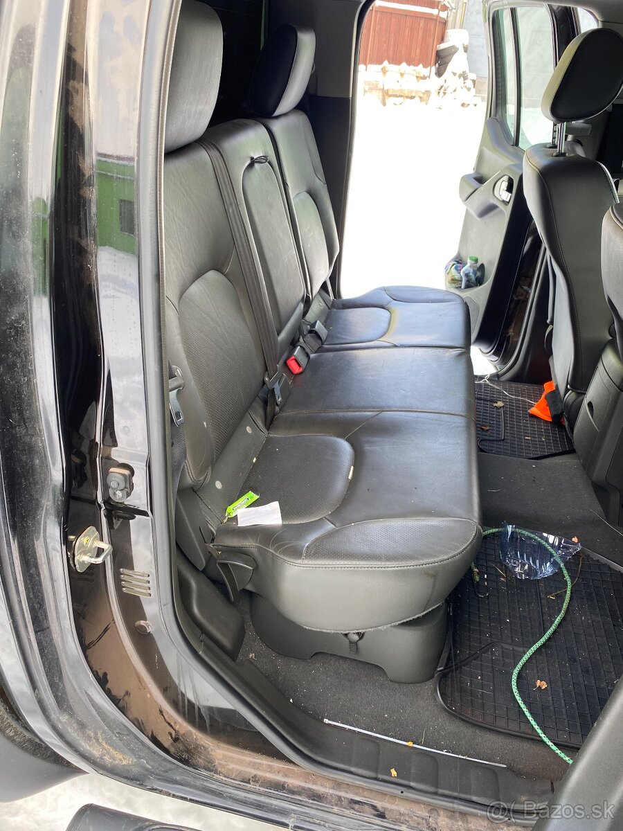 Nissan Navara D40 Double Cab 2.5dCi 128kW - 17