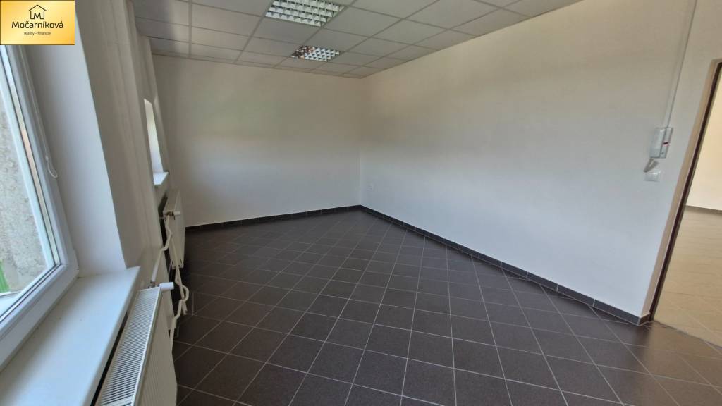 PRENÁJOM VÝROBNO, ADMINISTRATÍVNY PRIESTOR 53m2 Púchov. - 17