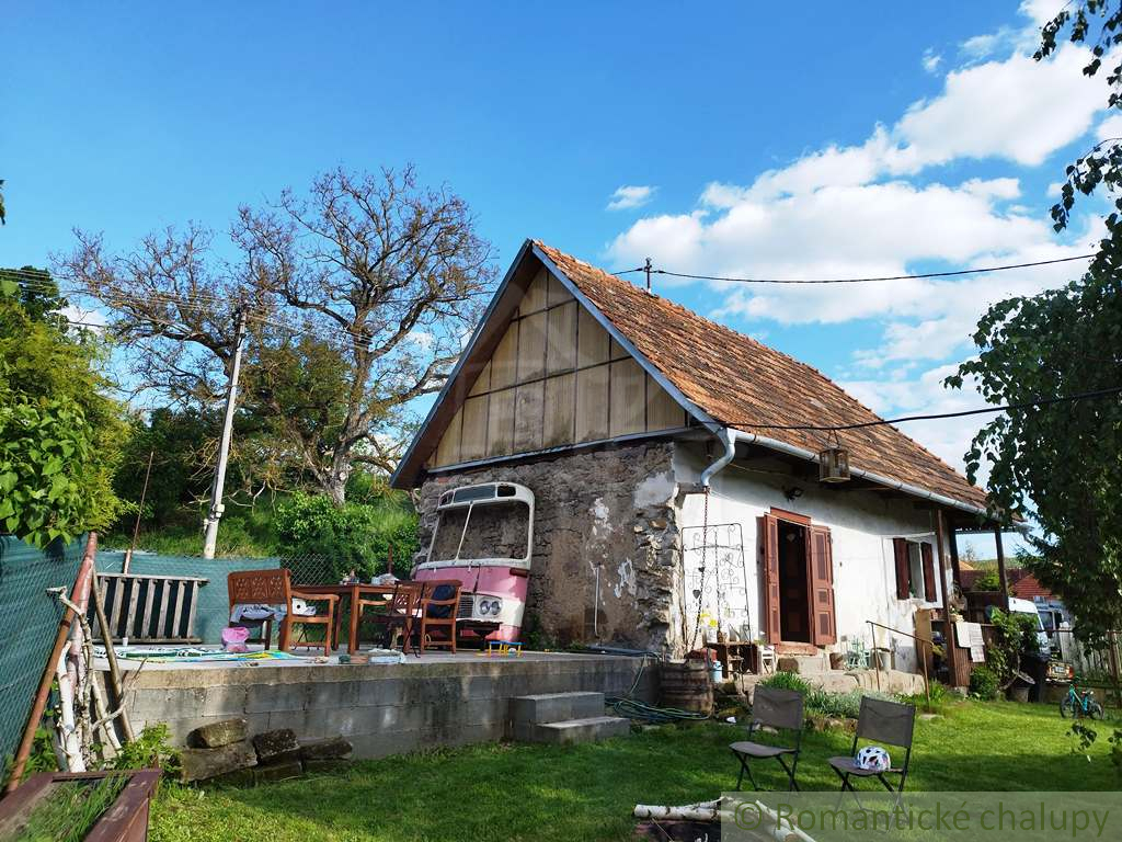 Útulná chalupa blízko Štiavnických tajchov v tichej obci J - 17