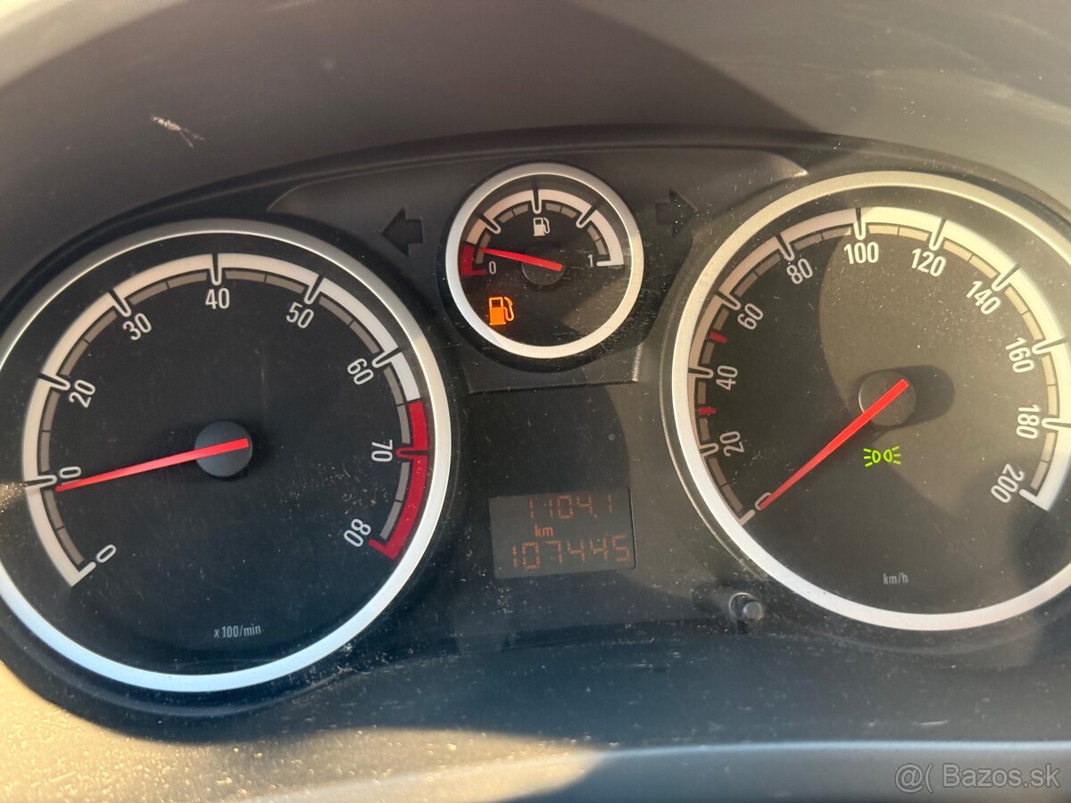 Opel Corsa D - 1. majiteľ - 17