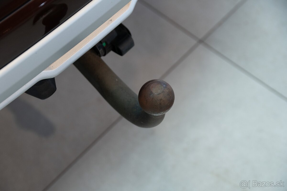 Volvo XC60 2.4D 140kW, automat, 4x4, 2017 - 17