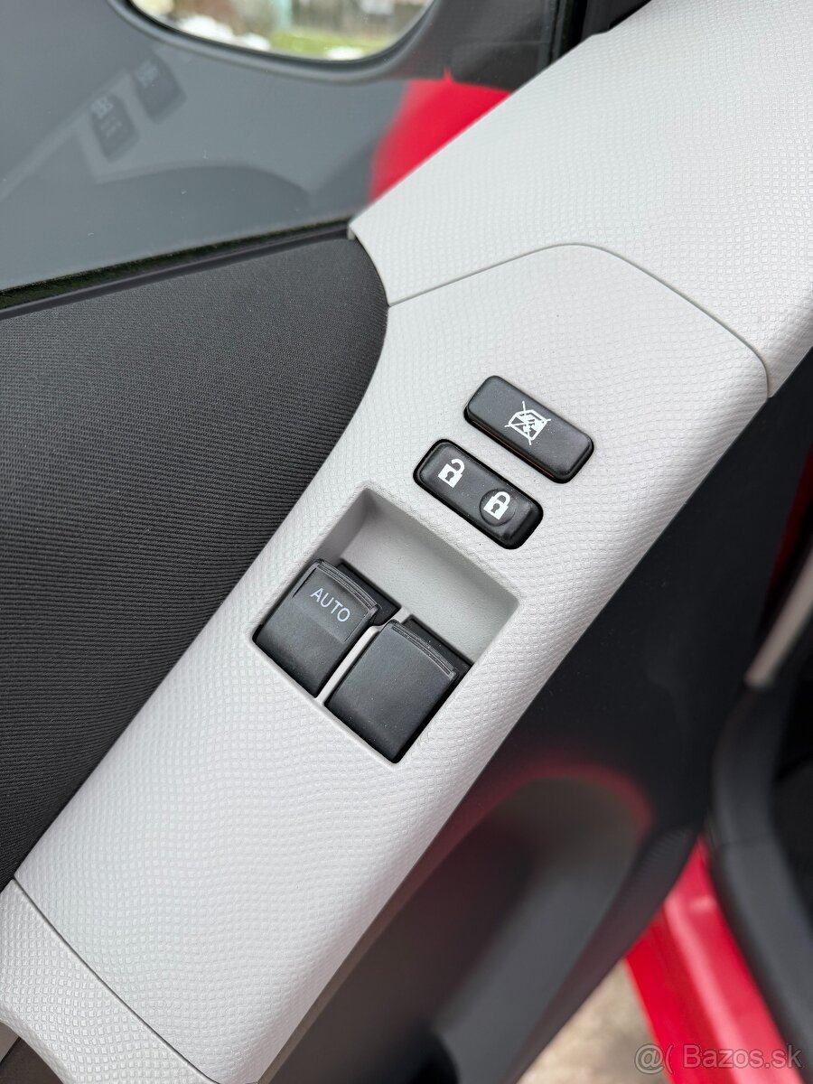 Toyota Yaris 1.0I VVT-i - 17