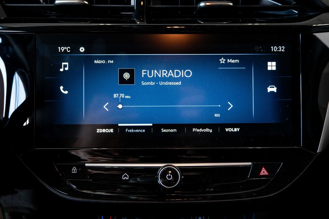 Opel Corsa Edition 1,2T 100k MT6 - 17