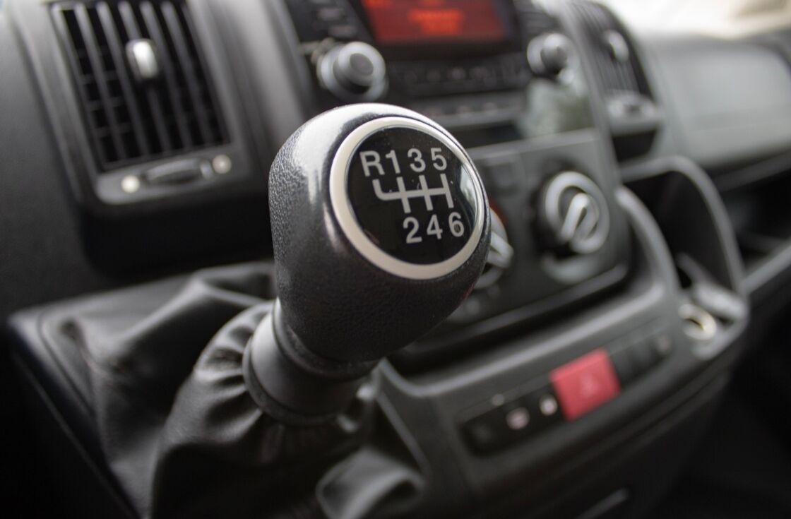 Peugeot Boxer 2.0 BlueHDi • 9-miestny • - 17