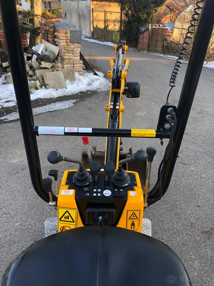K prodeji JCB 8008 minibagr - 17