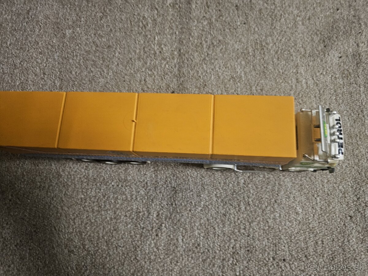 Dve autička Liaz - 17