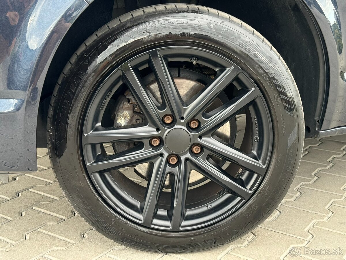 Volkswagen T6 Multivan 2.0 TDI BMT DSG - 17