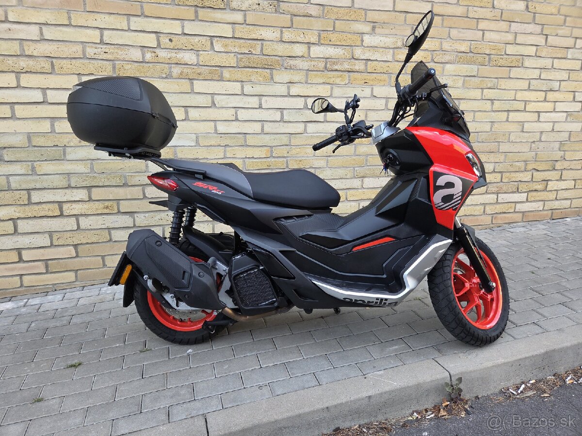 Predam Aprilia SR GT 200 sport - 17