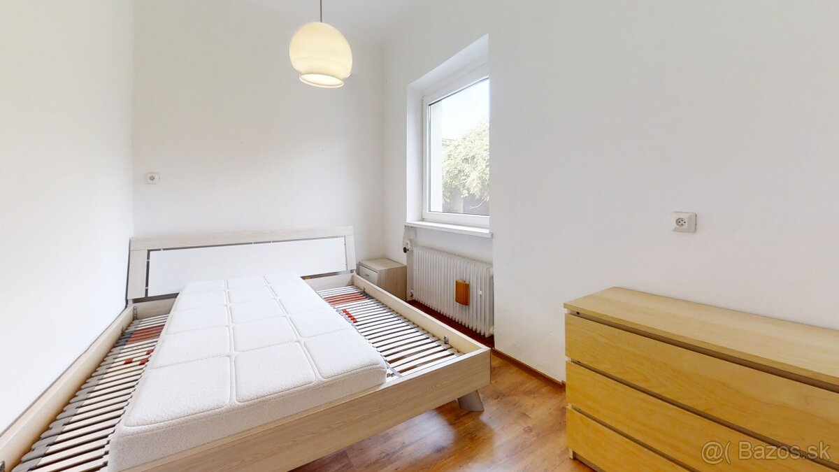 Starší 4i. RD 206m, pozemok 1006m,ul. Pri Suchom Mlyne, BA I - 17