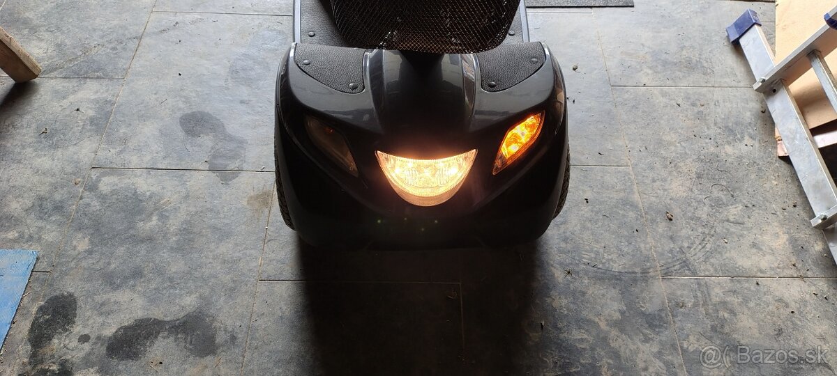 Elektrický skúter INVACARE - 17