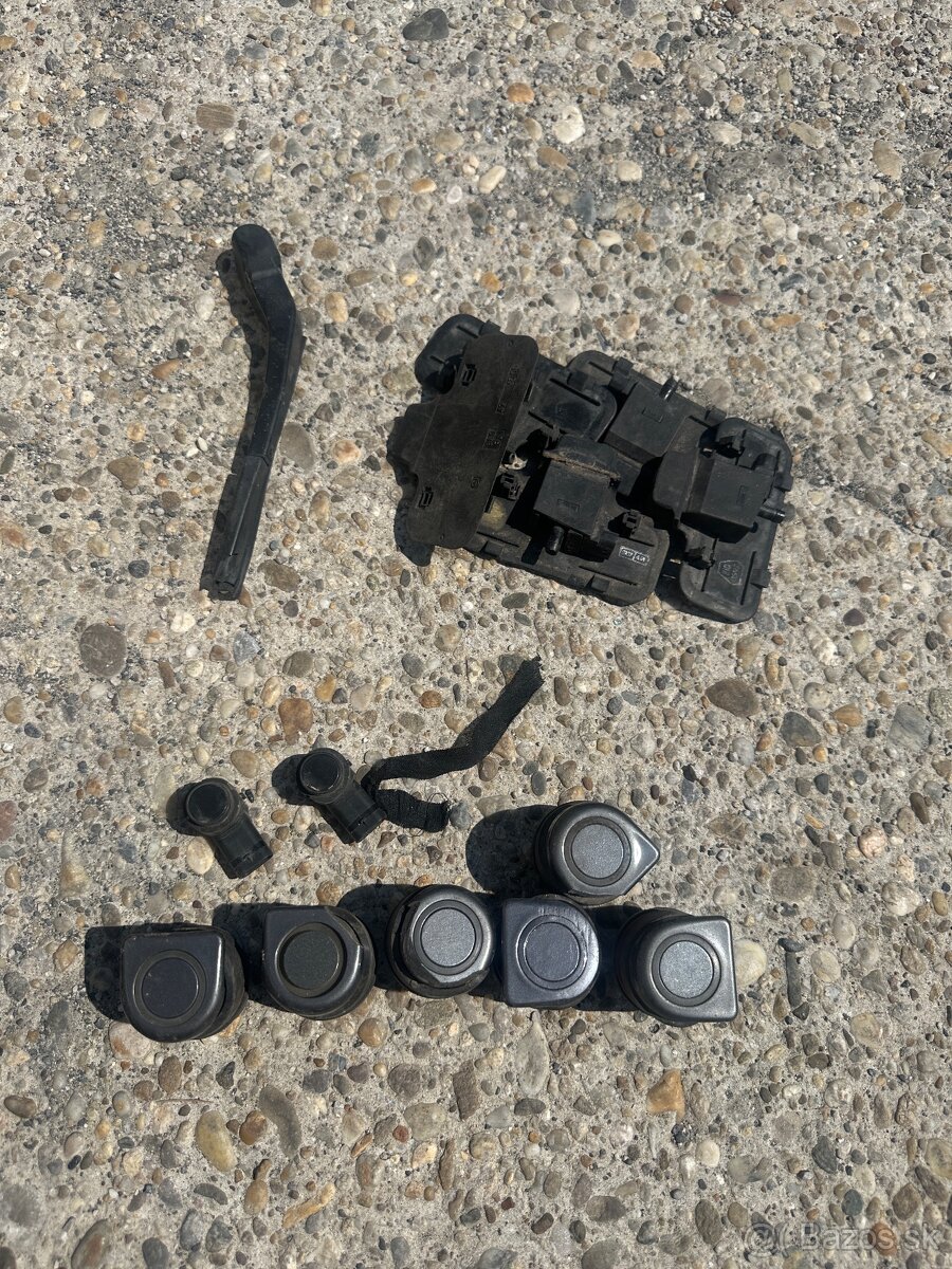 Predám na Mercedes W140 diely - 17