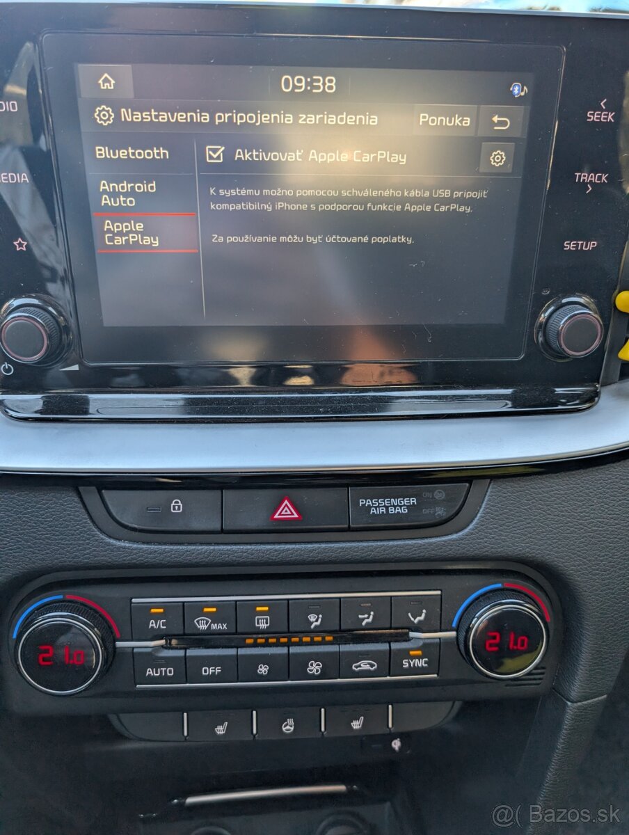 KIA XCeed 1.5 T-GDi GOLD Hatchback Manuál - 17