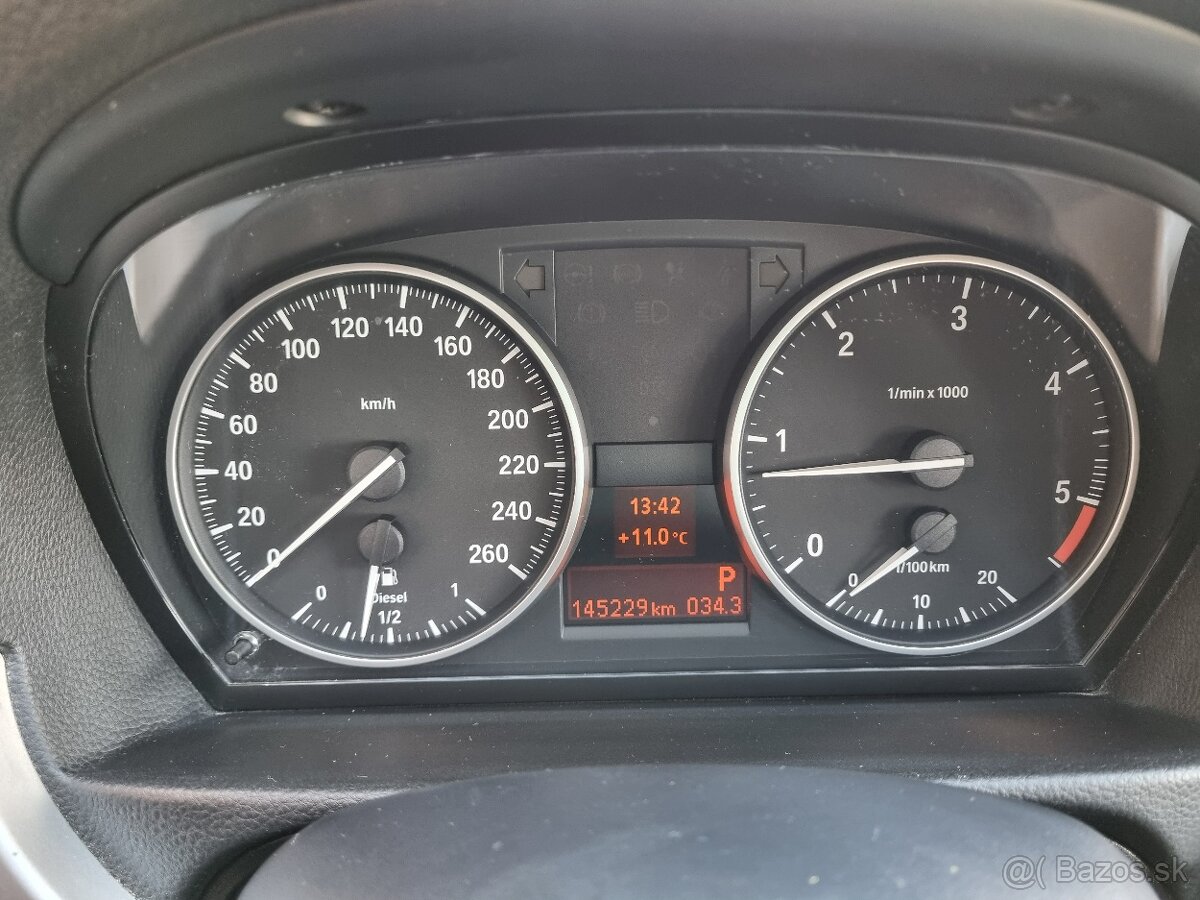 BMW e90 318d automat, xenon, šíber... - 17