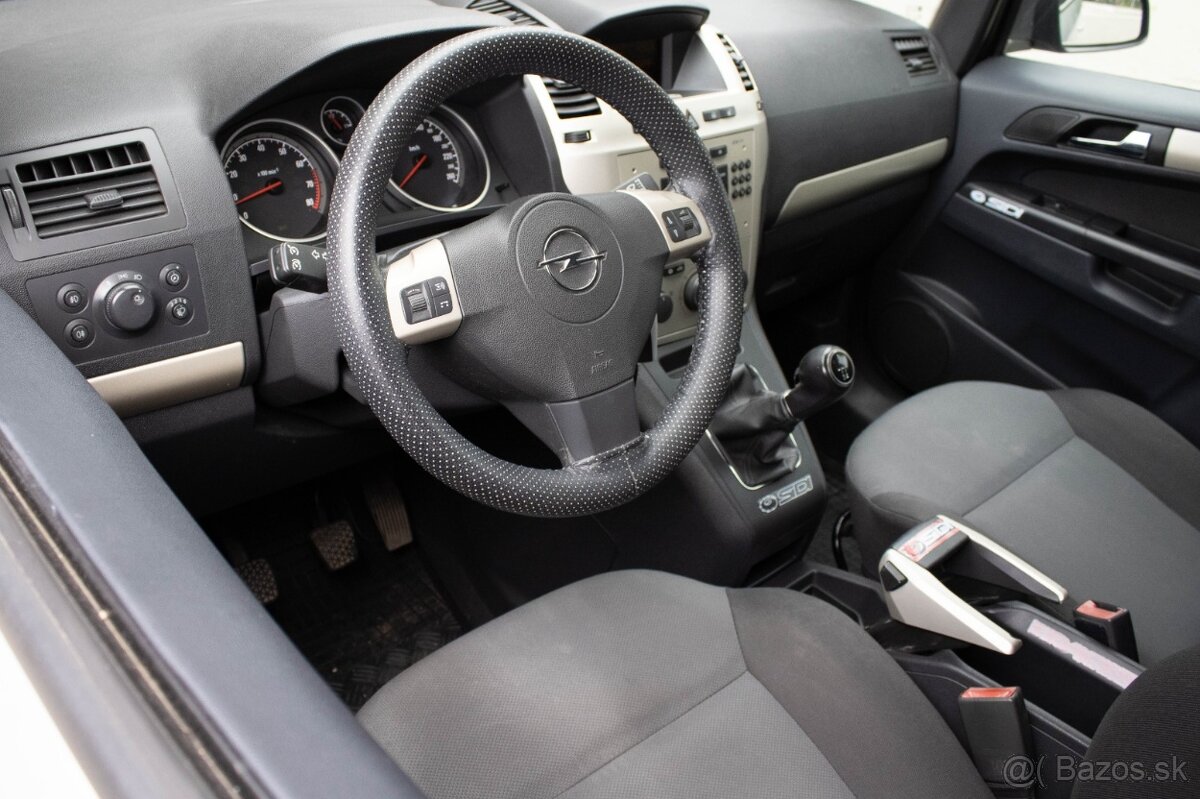 OPEL ZAFIRA 1.8 XER 103kW 2009 - 17