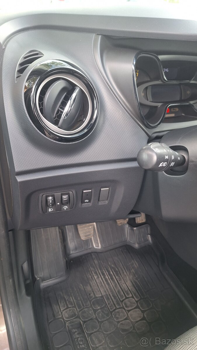 RENAULT CAPTUR 0 9 BENZ - 17