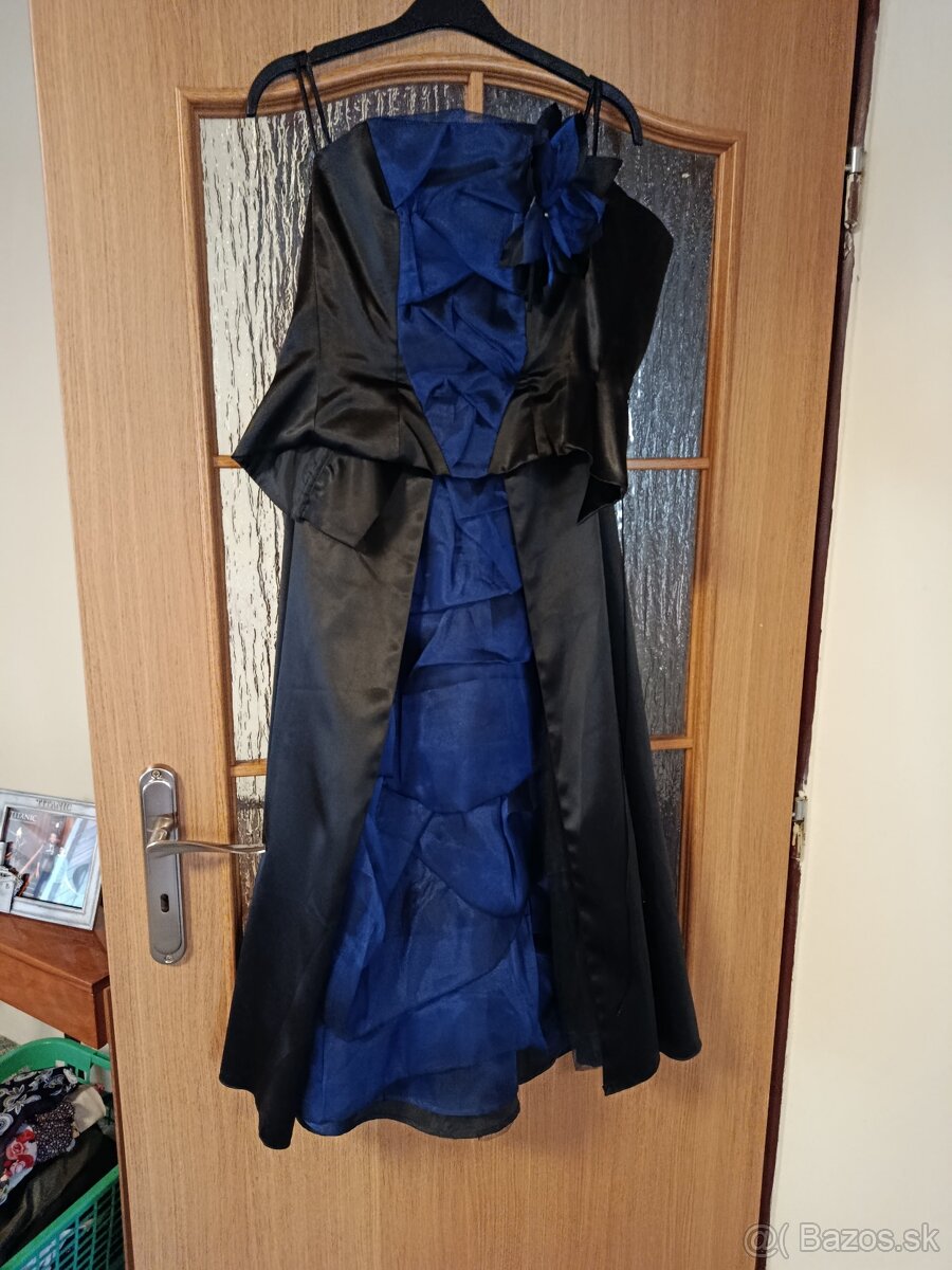 Predám sa ty aj kostymi - 17