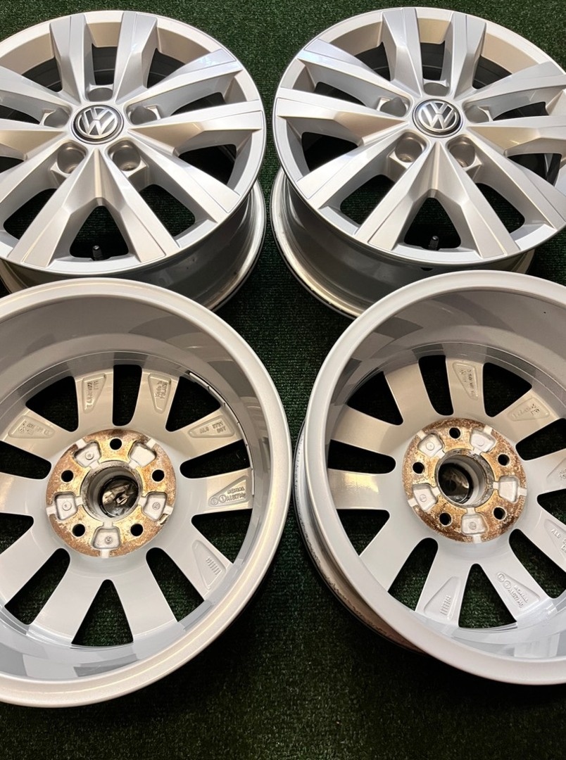 5x120 R16 Volkswagen T6 Multivan - TOP STAV - 17