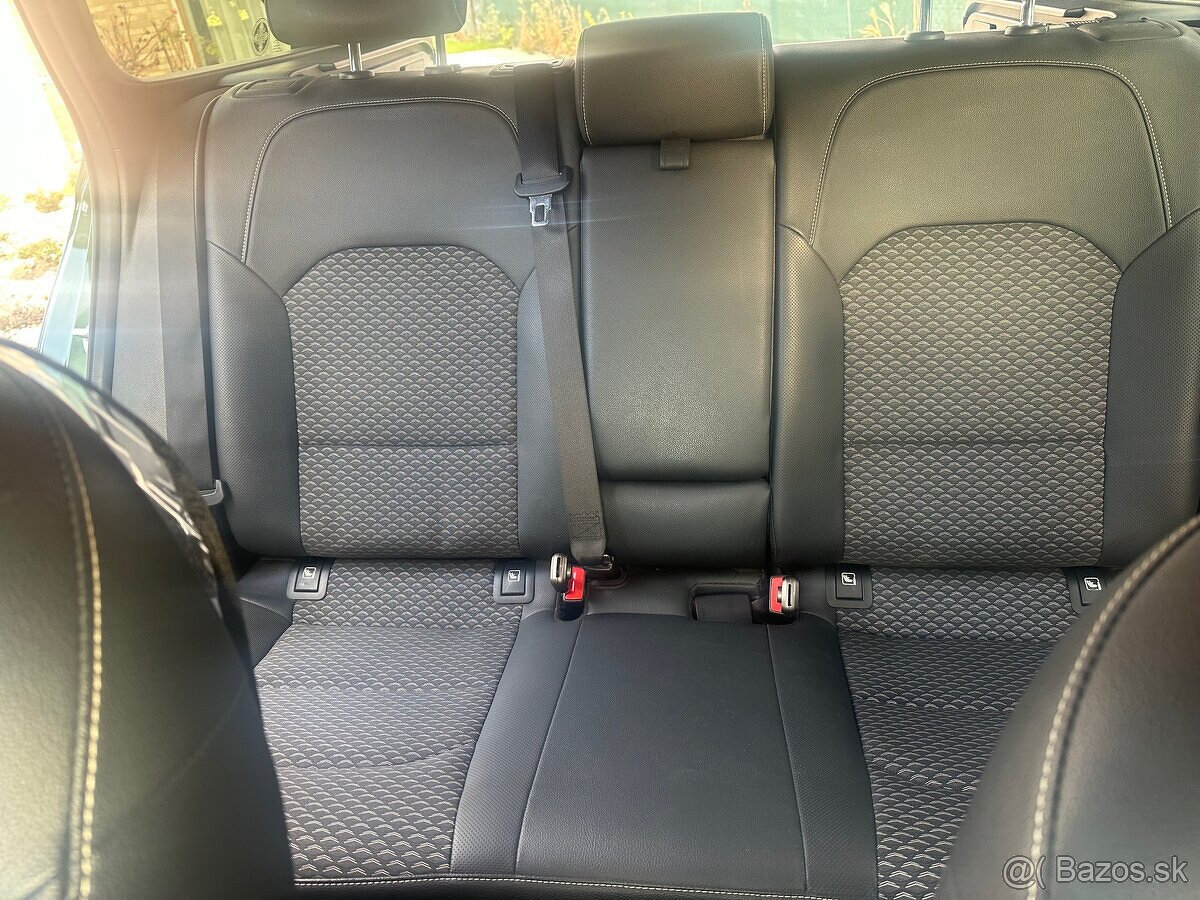 Ceed SW 1.5TGDi A7|Gold+ LED pack|ťažné |v záruke|model 2025 - 17