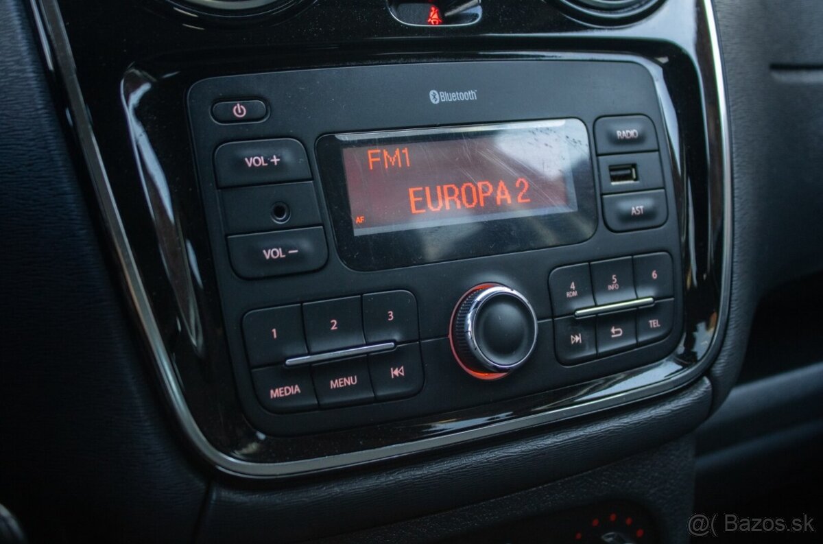 Dacia Dokker 1.6i 2017 5-miestna TOP STAV - 17