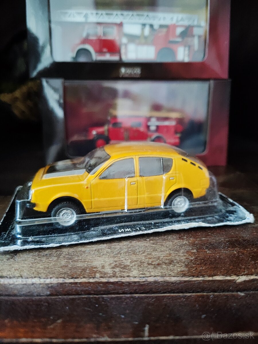 Kultové auta mix 1:43 a 1:39 - 17