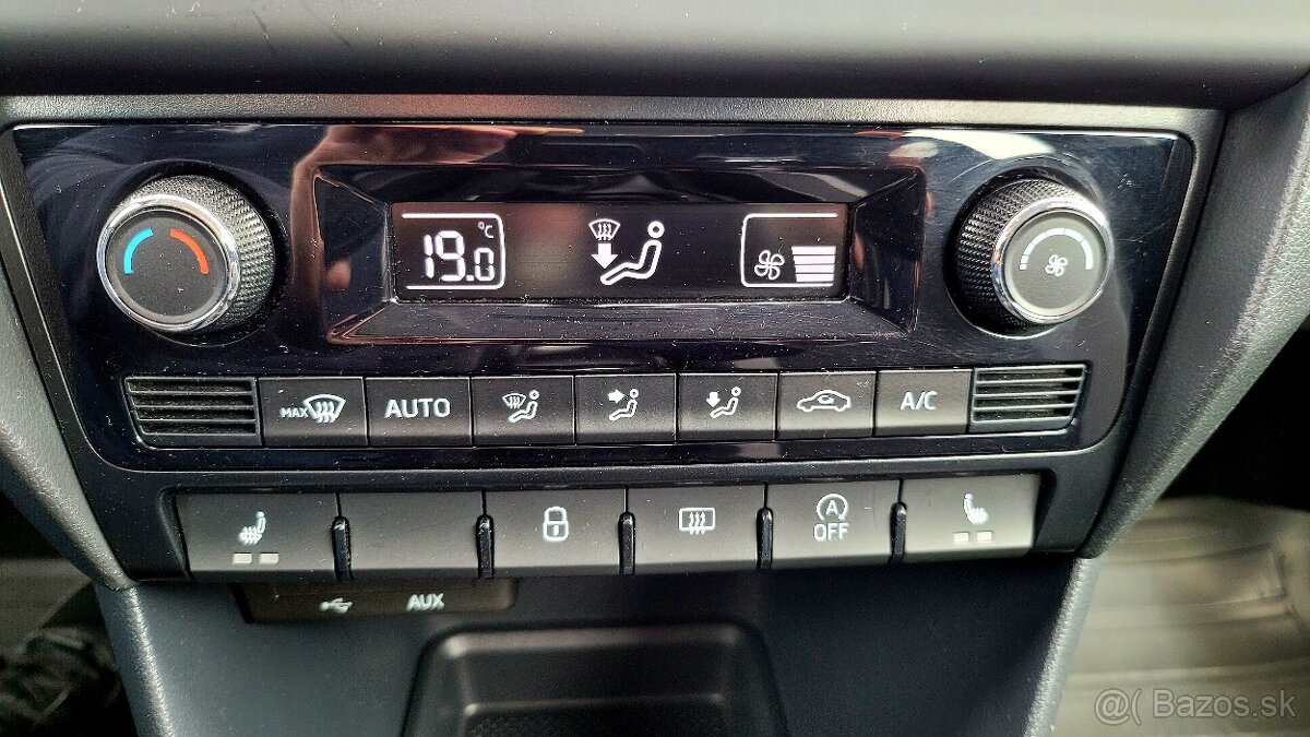 Škoda Rapid Spaceback SB 1.6 TDI 115k Ambition - 17