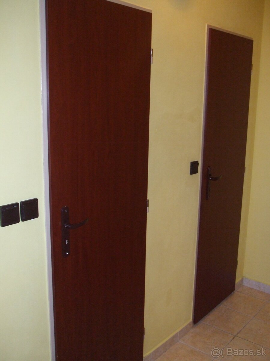 Predám 1-izb. zar. a prerobený byt na sídlisku Stred v PB - 17