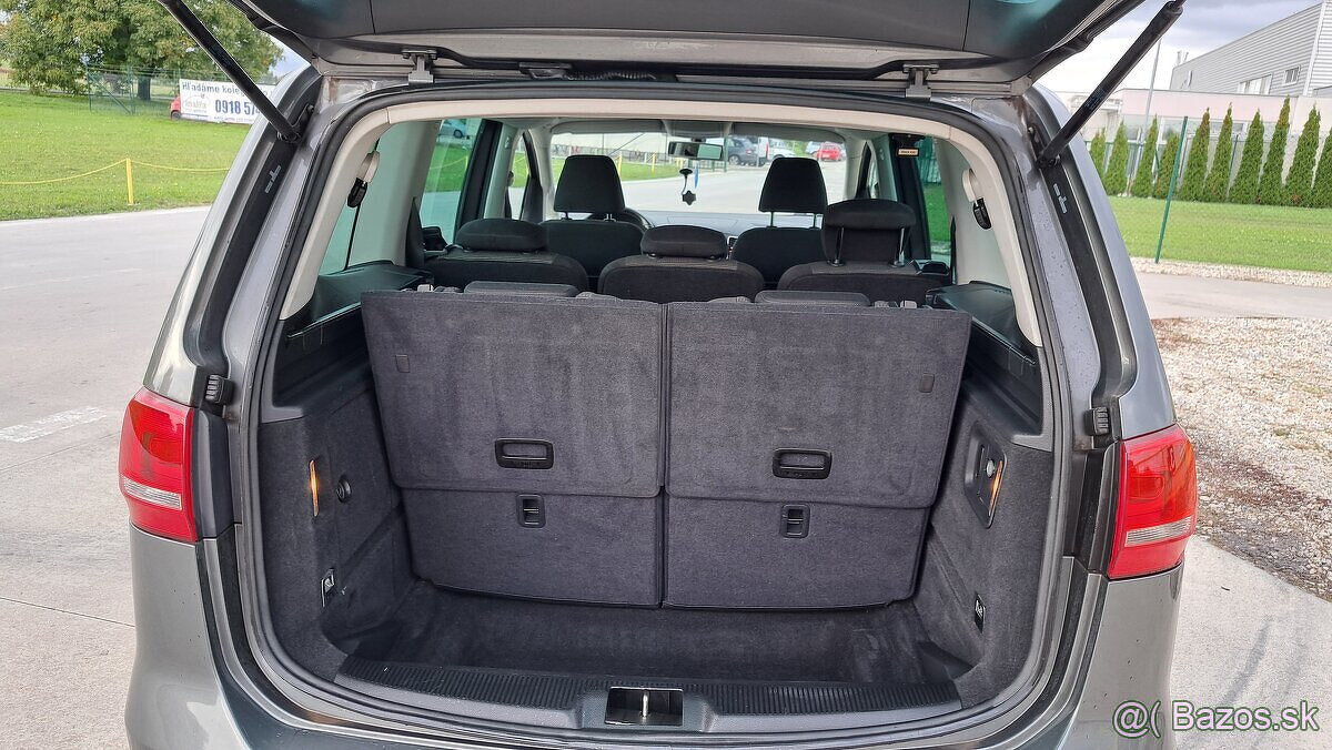 VW Sharan 2.0TDi 103kW CR 7miest - 17