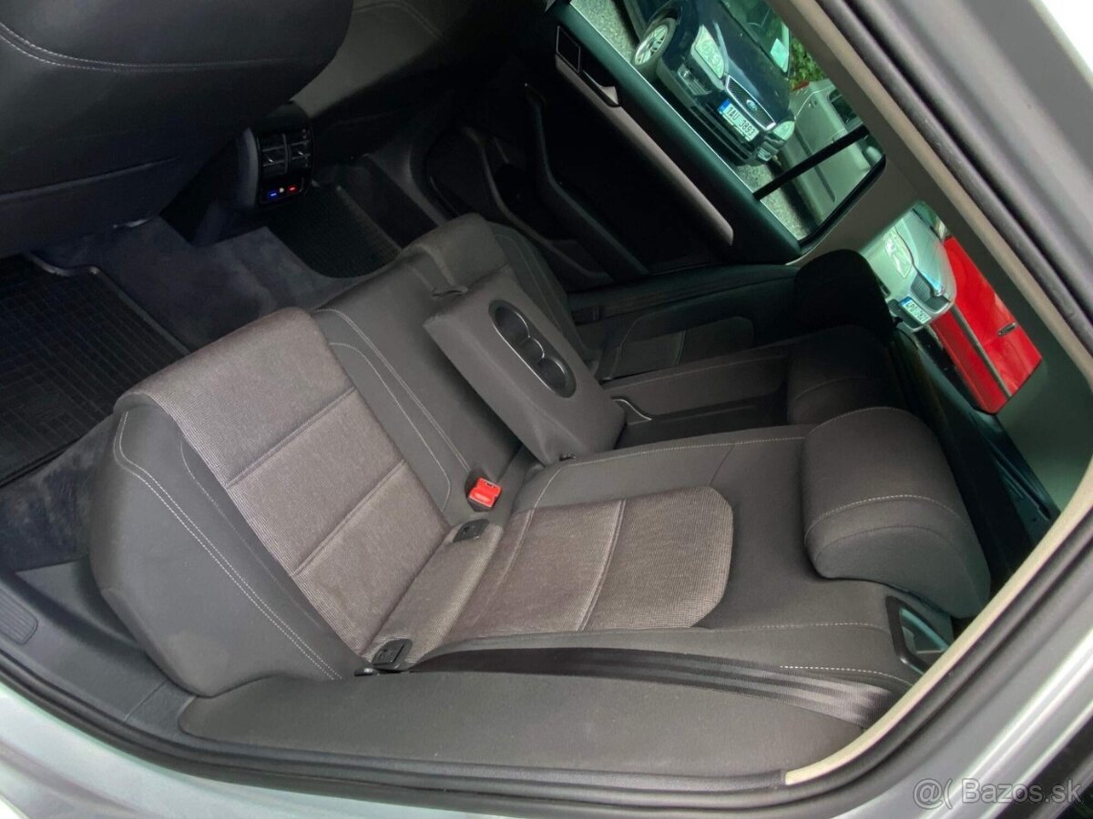 Volkswagen Passat Combi 2.0TDI 110kW automat tažné klima ACC - 17