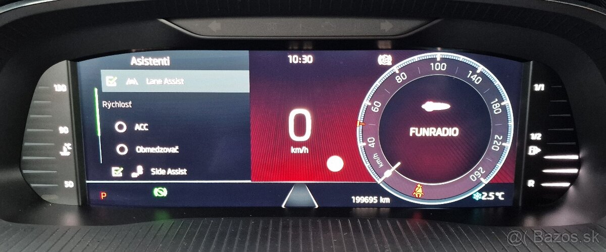 ŠKODA OCTAVIA COMBI 2.0 TDI STYLE DSG - 17