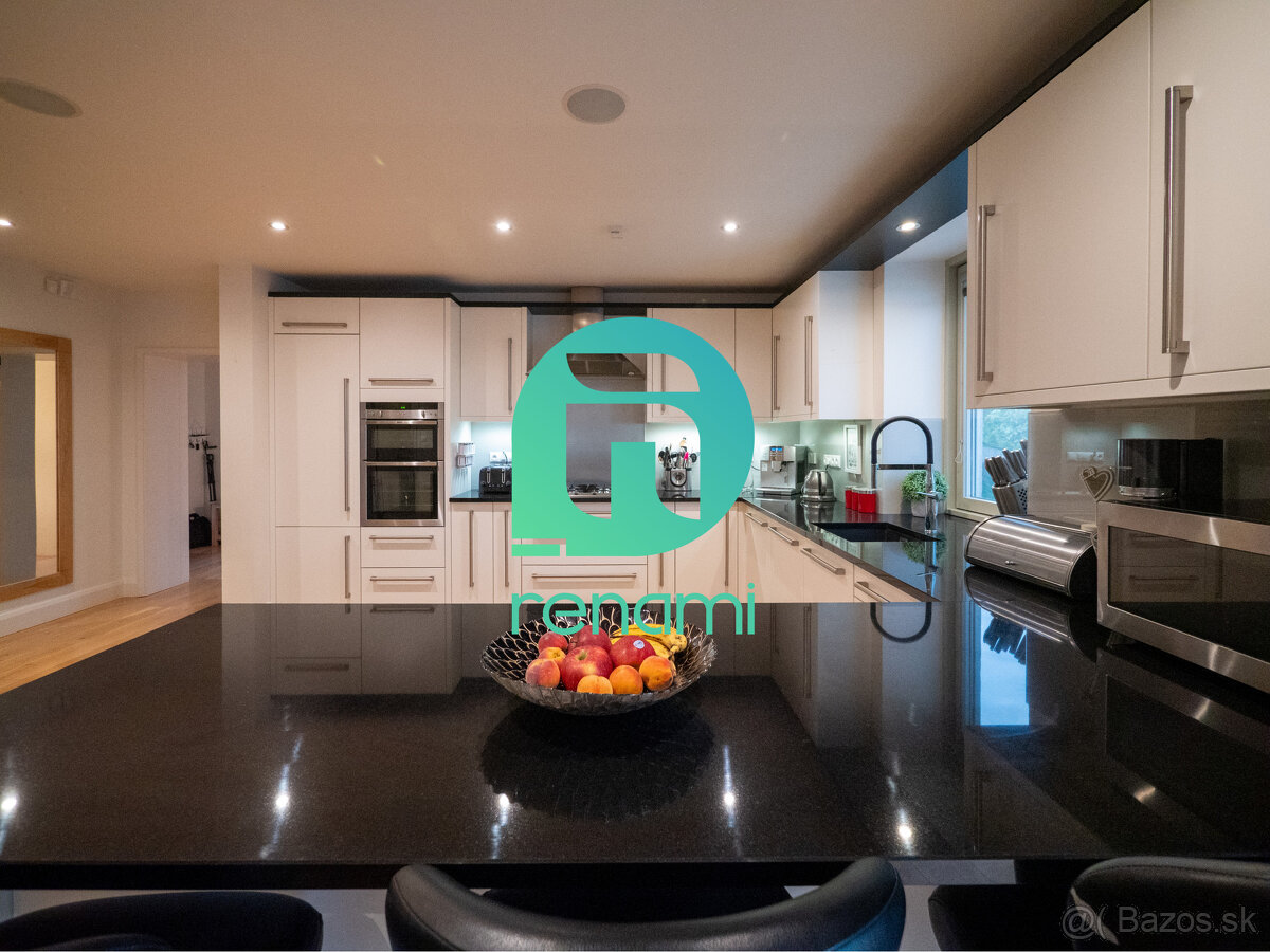 Dom s výhodami rezortu: bazén, vírivka, lounge bar a 7 izieb - 17