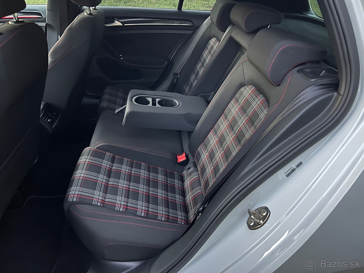 Volkswagen Golf GTI-162kw-2014-manual - 17