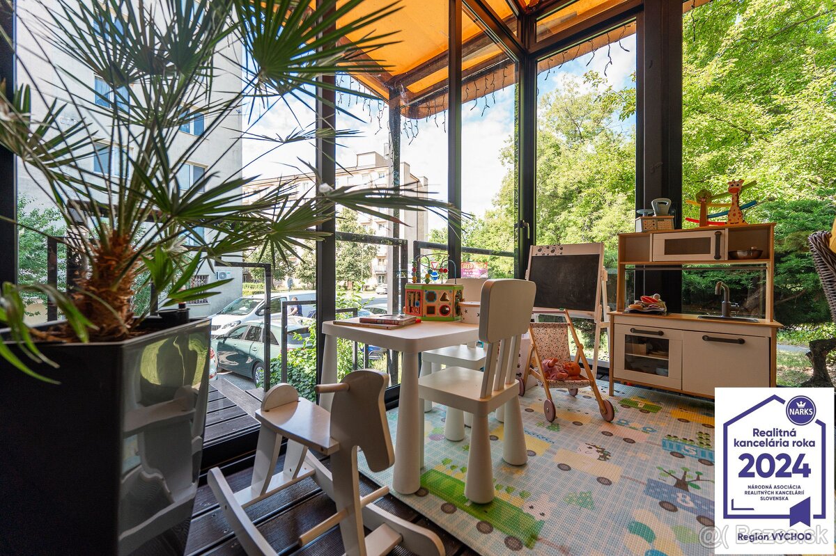 Odstúpenie prevádzky "KAVIAREŇ CLUB K2" na Štúrovej ulici - 17