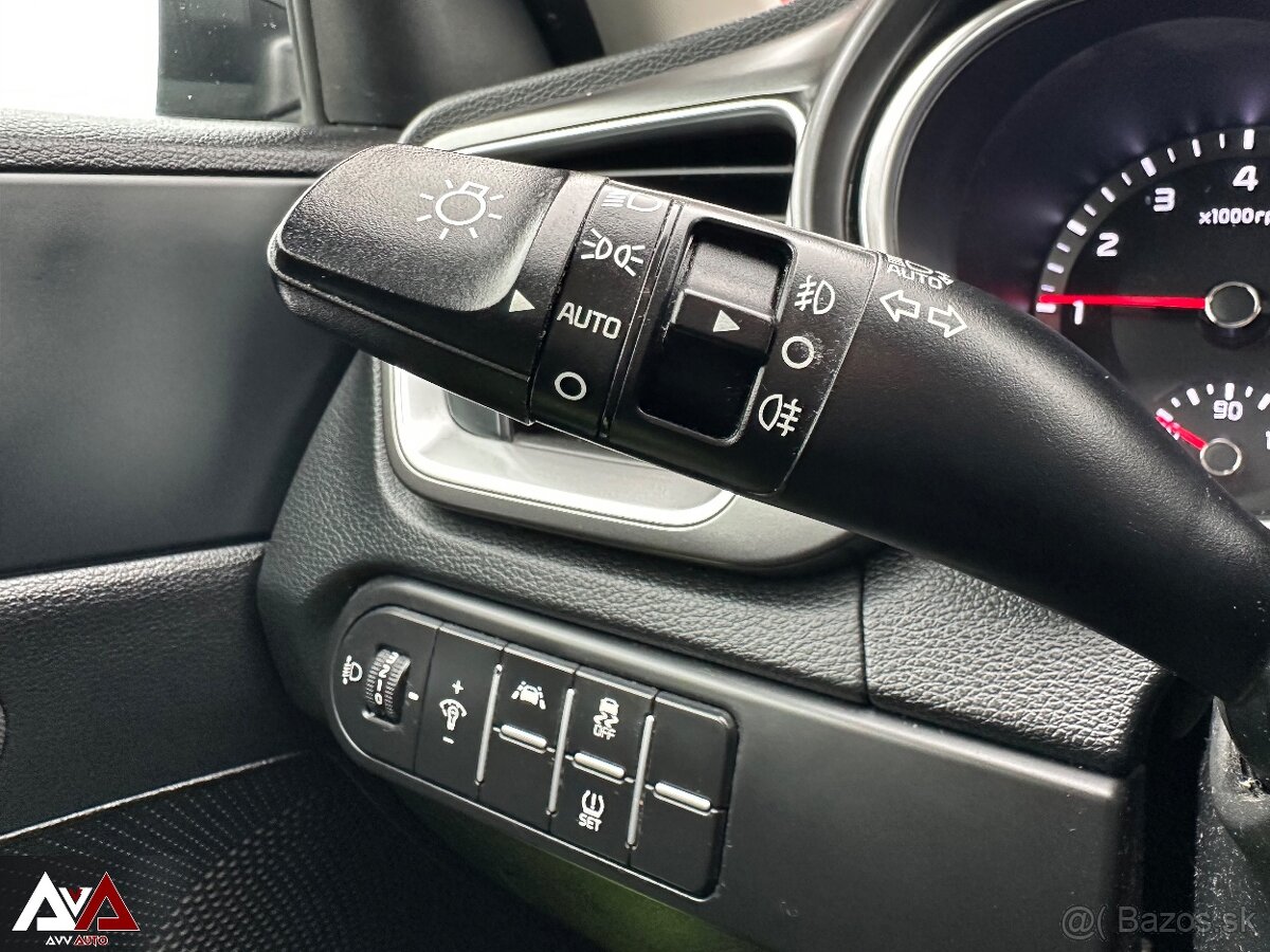 Kia Ceed SW 1.5 T-GDi Silver, Slovenské vozidlo - 17