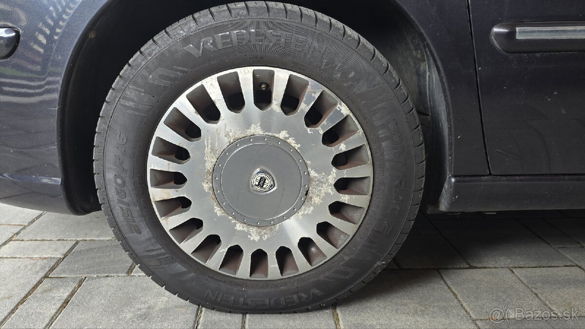 Predám auto Lancia Phedra, 7 miestne - 17