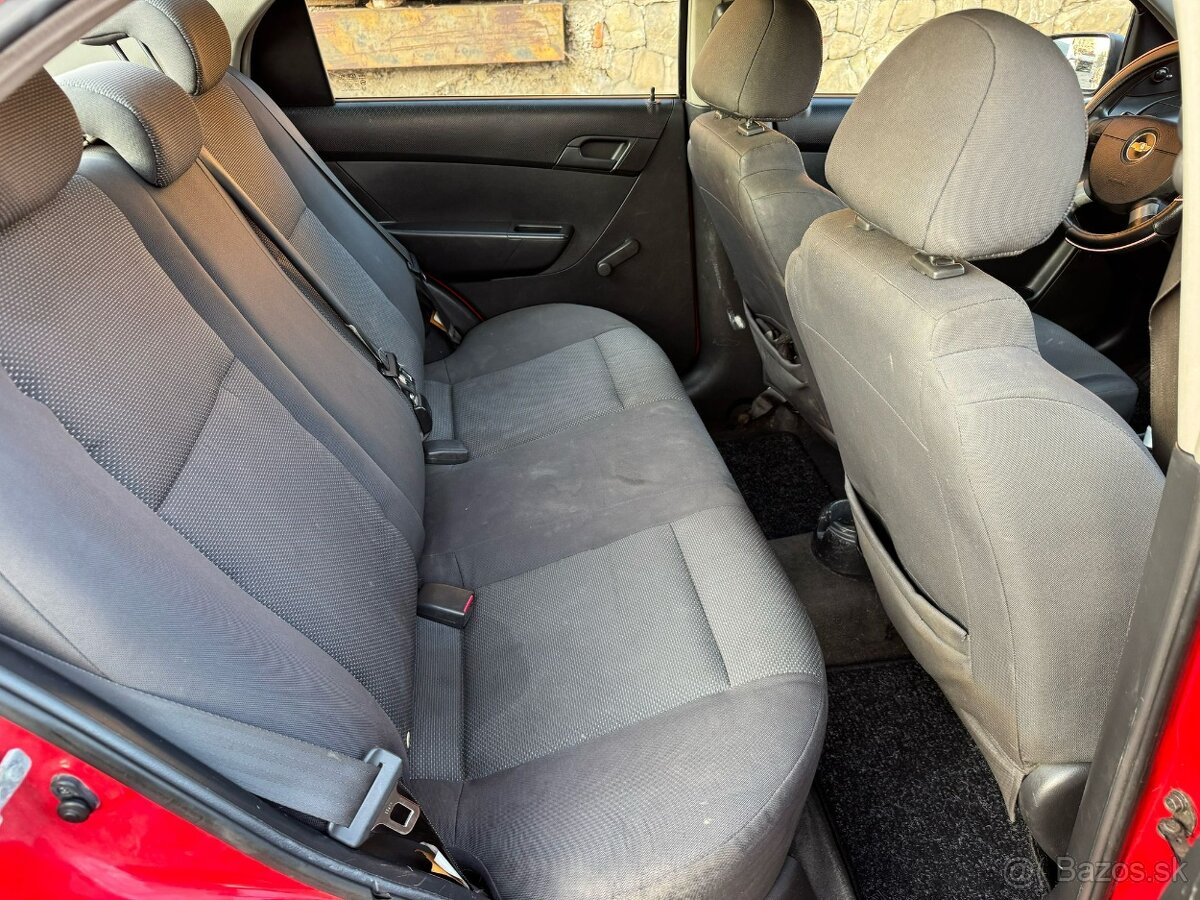 Chevrolet Aveo 1.2 8v Komfort - 17