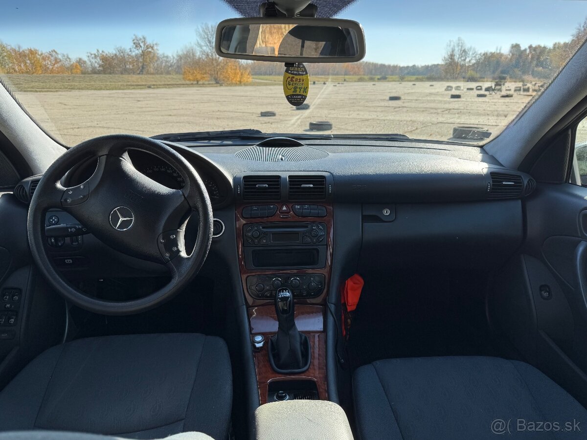 Predám Mercedes-Benz C180 Kompressor W203 Classic - MT6 - 17