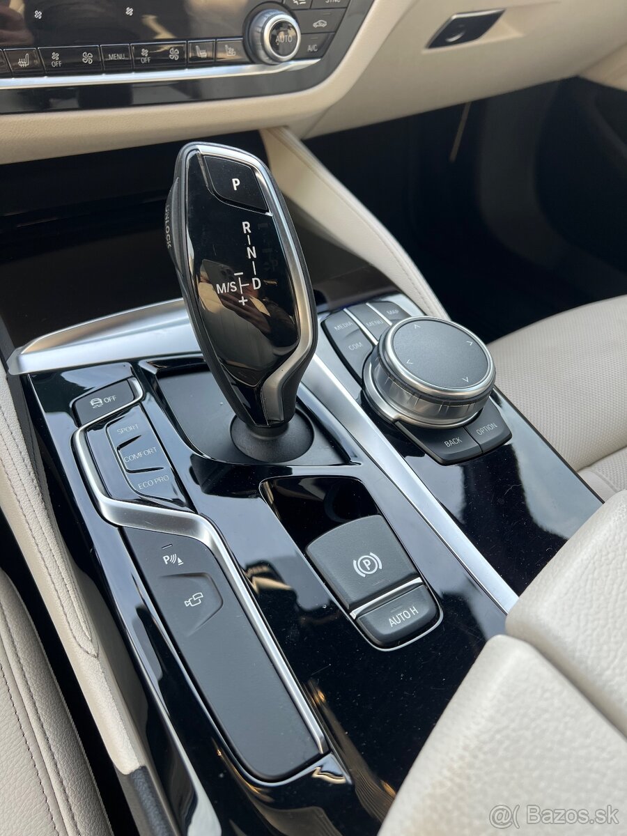 BMW 530d xDrive M-PACKET DPH TOP VÝBAVA TOP STAV - 17