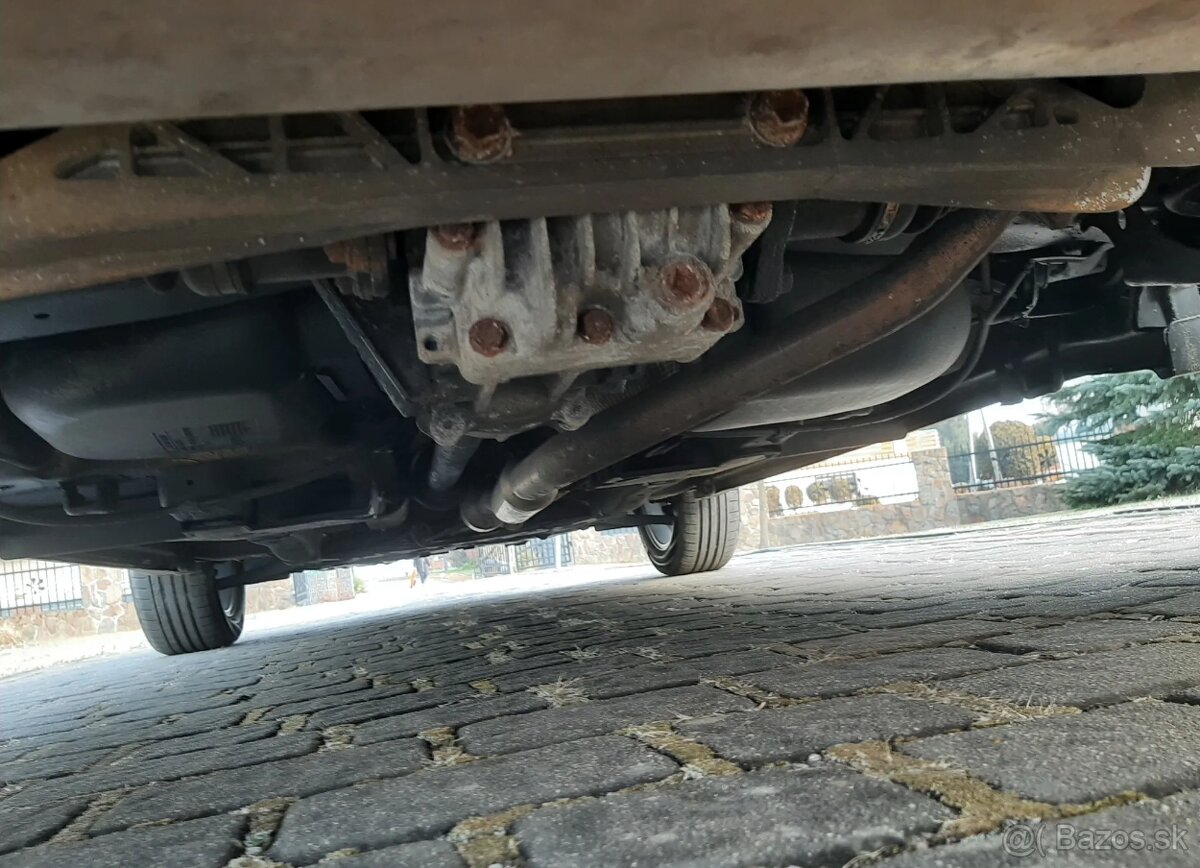 Suzuki SX4, 1,6 4x4 r.v. 2010 , najeto 99.323km - 17