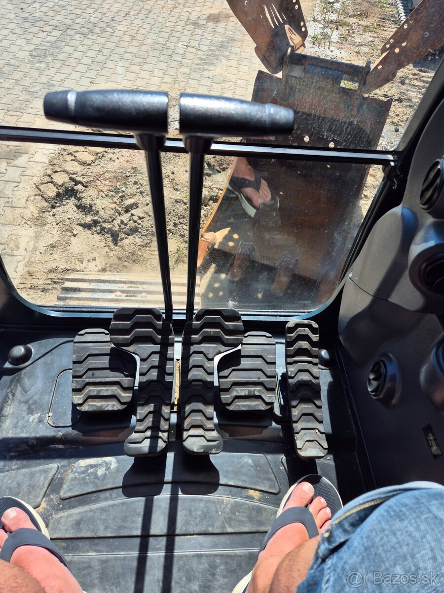 Hyundai HX145LCR OilQuick + drapak - 17