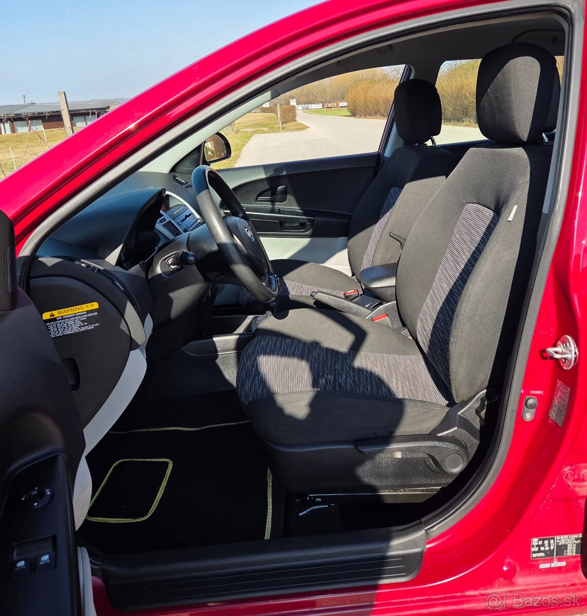 Kia Ceed 1.4 16V 77KW/105 koní R.V.11/2008 - 17