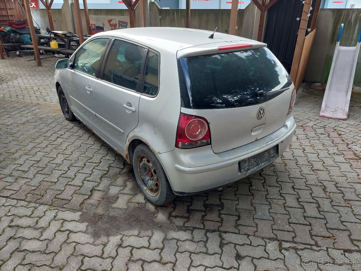 VW Polo 1,4 benzín automat - 17