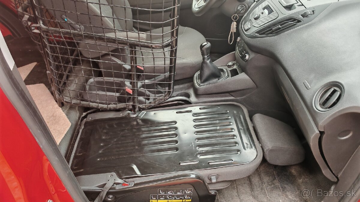 Ford Tranzit Courier - 17