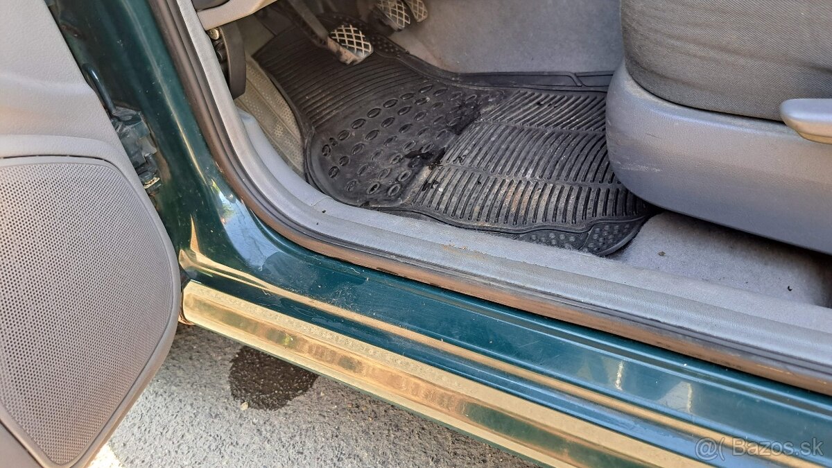 Škoda Octavia 1.6i 74 kW | Rok 1999 | 2. majiteľ - 17