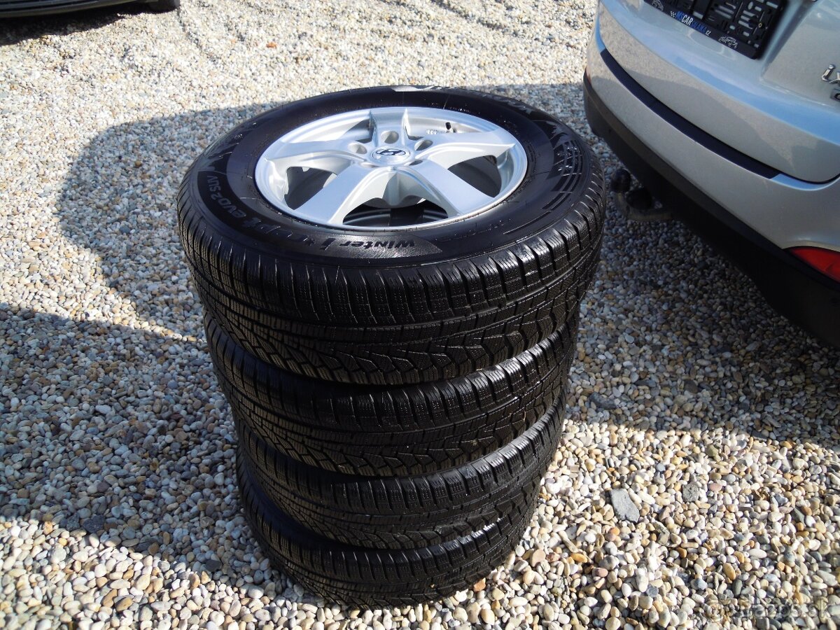 Hyundai ix35 1.7CRDi PREMIUM - SERVIS - 17